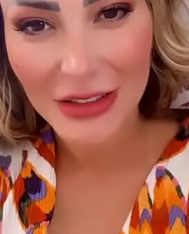 Andressa Urach Mostrando a sua buceta gostosa